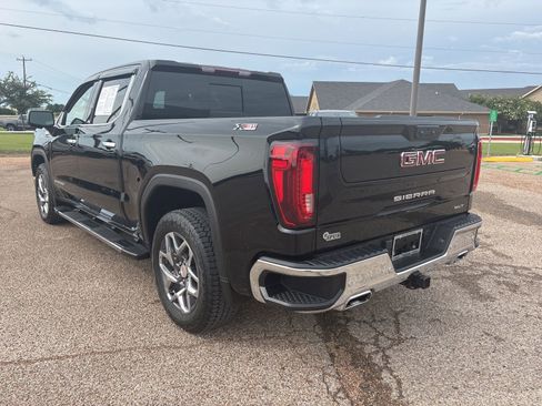 Used 2024 GMC Sierra 1500 SLT AWD/4WD image 3