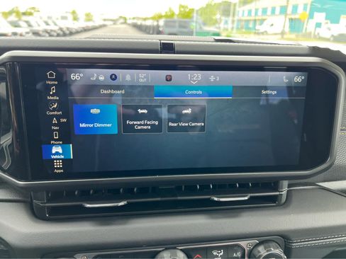 New 2025 Jeep Wrangler Unlimited Rubicon 392 image 27