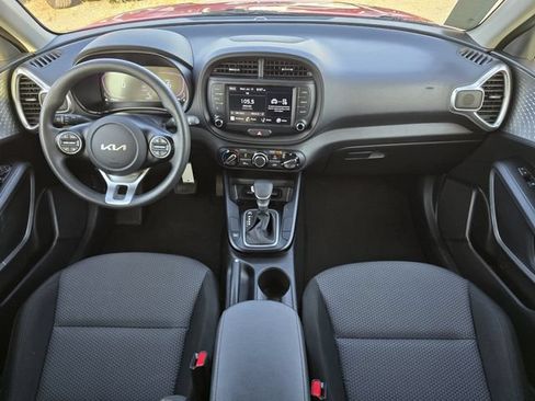Certified 2024 Kia Soul LX w/ Option Group 015 FWD image 15