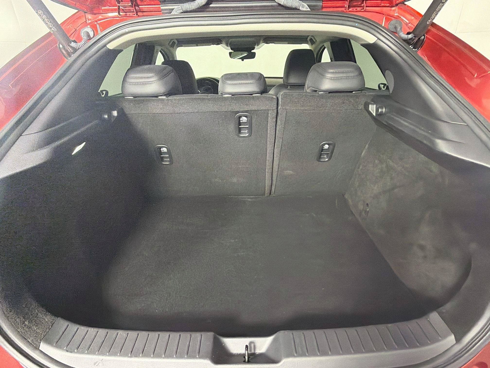 Used 2024 MAZDA CX-30 AWD 2.5 S w/ Premium Package image 28