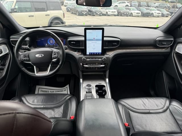 Used 2020 Ford Explorer Platinum w/ Premium Technology Package AWD/4WD image 17