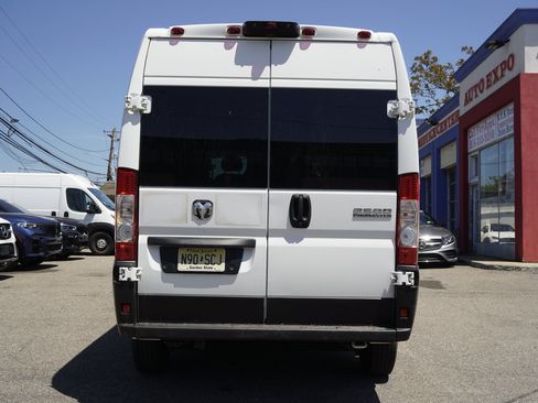 Used 2023 RAM ProMaster 2500 FWD image 6