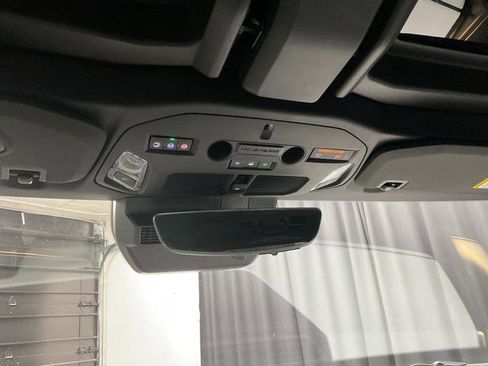 Used 2024 GMC Hummer EV 2X AWD/4WD image 28