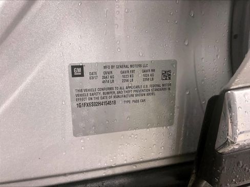 Used 2017 Chevrolet Bolt Premier w/ Driver Confidence II Package image 35