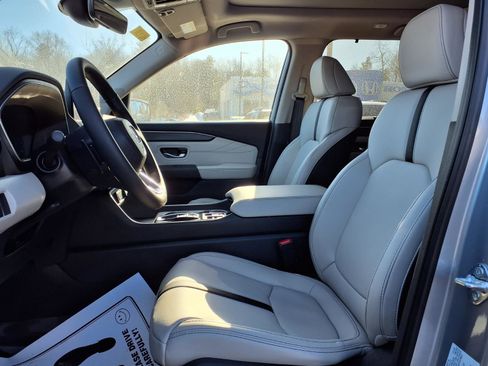 New 2026 Honda Pilot Touring image 6
