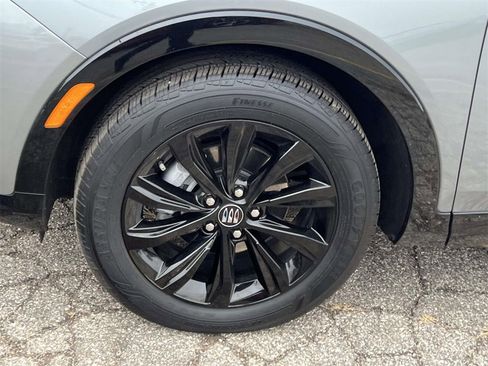 Used 2024 Buick Envista Sport Touring w/ Convenience I Package image 24