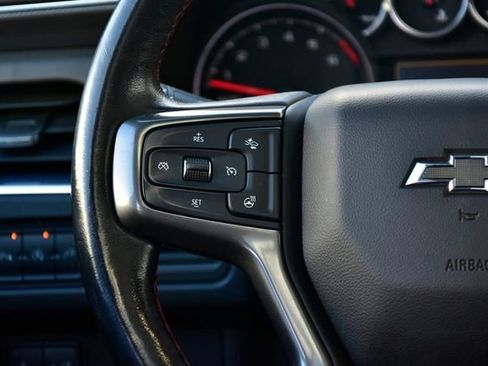 Used 2021 Chevrolet Suburban RST w/ Luxury Package image 23