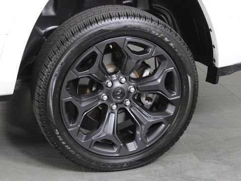 Used 2024 RAM 1500 Limited AWD/4WD image 14