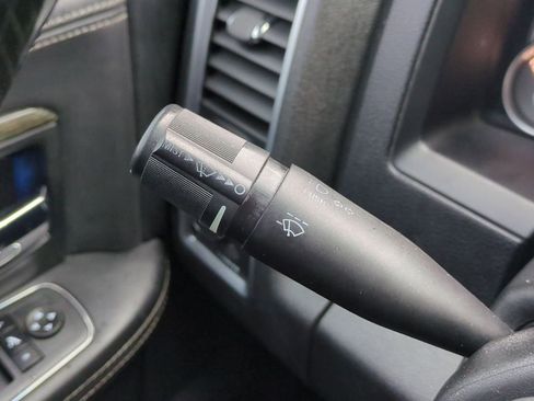 Used 2015 RAM 2500 Limited image 28