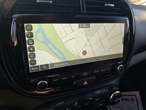 Used 2024 Kia Soul EX FWD image 34