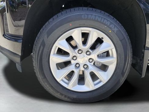 Used 2022 Chevrolet Silverado 1500 Custom AWD/4WD image 34