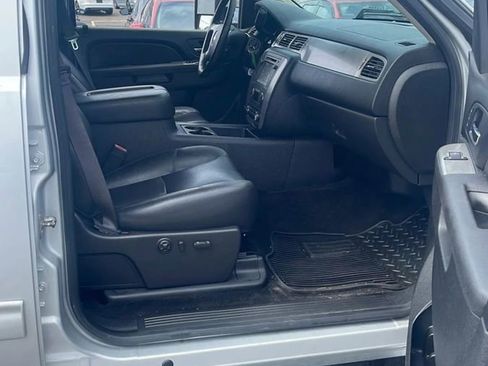 Used 2013 Chevrolet Silverado 3500 LTZ w/ LTZ Plus Package image 9