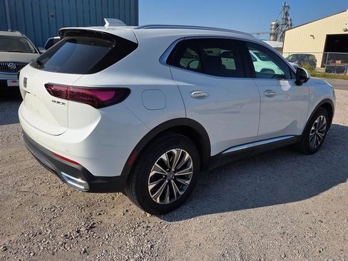 Used 2024 Buick Envision Preferred image 2