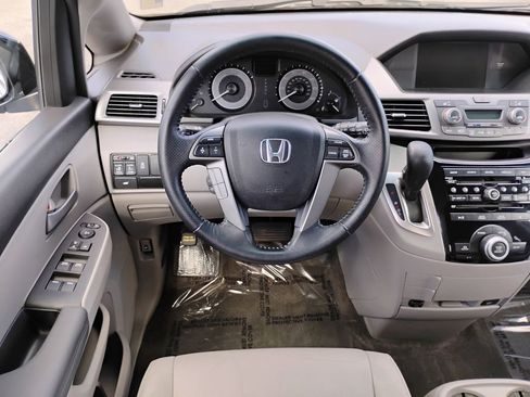 Used 2012 Honda Odyssey EX-L image 18