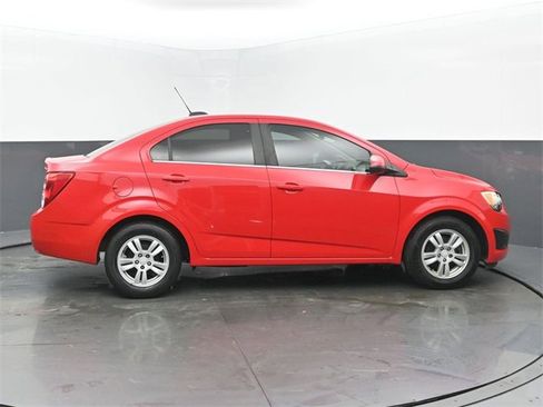 Used 2016 Chevrolet Sonic LT image 6