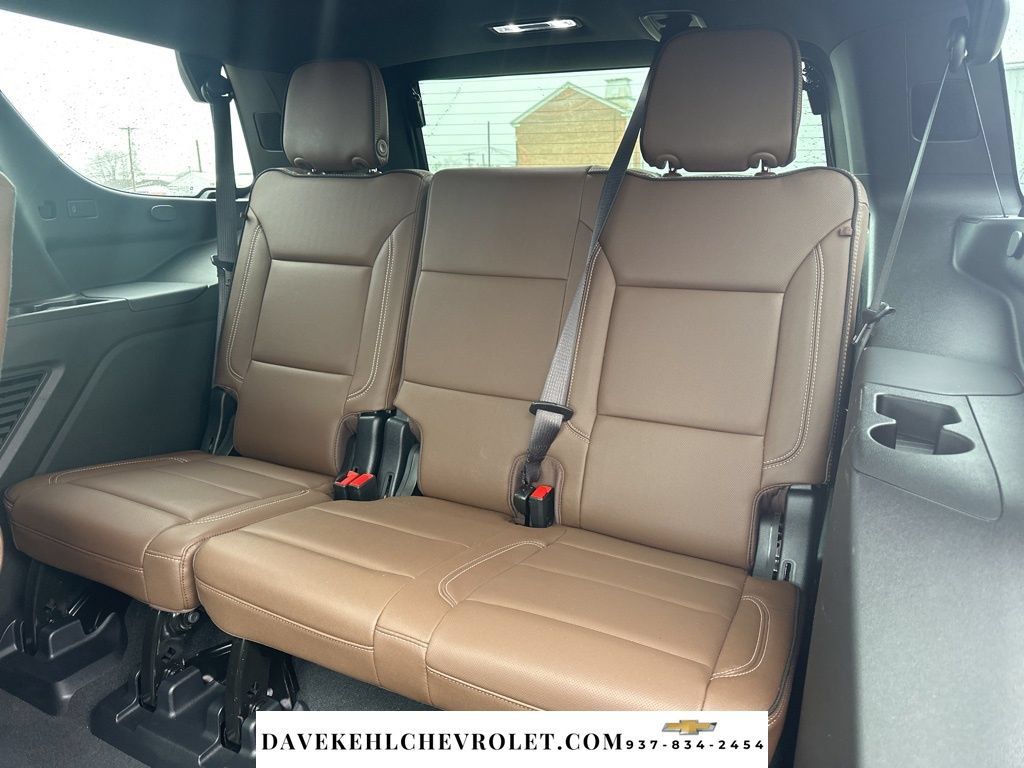 Used 2025 Chevrolet Tahoe High Country w/ Sun And Tow Package AWD/4WD image 18