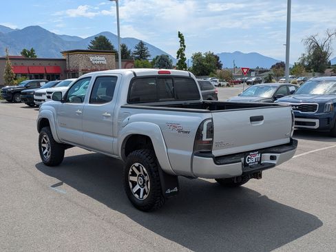Used 2012 Toyota Tacoma 4x4 Double Cab w/ TRD Sport Pkg image 8