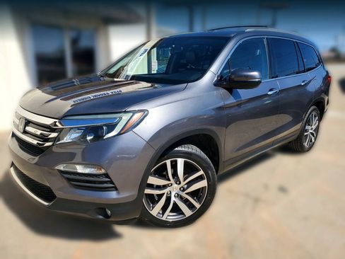 Used 2016 Honda Pilot Touring image 2