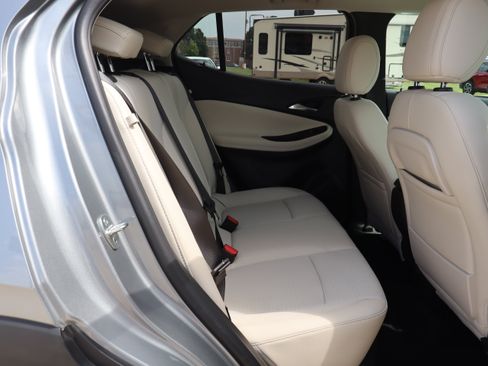 Used 2023 Buick Encore GX Preferred w/ Cold Weather Comfort Package FWD image 11