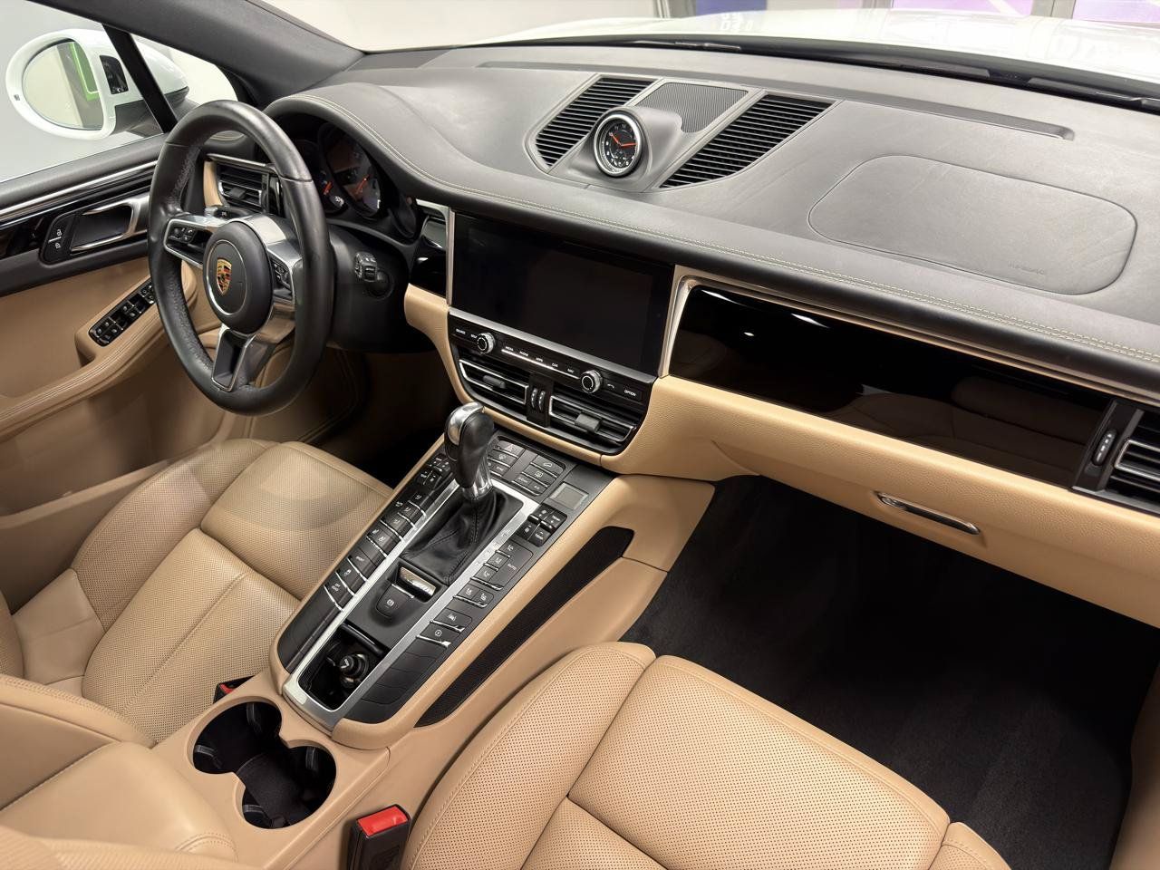 Used 2019 Porsche Macan S w/ Premium Package Plus AWD/4WD image 24