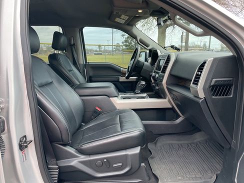 Used 2019 Ford F150 Lariat w/ FX4 Off-Road Package image 16