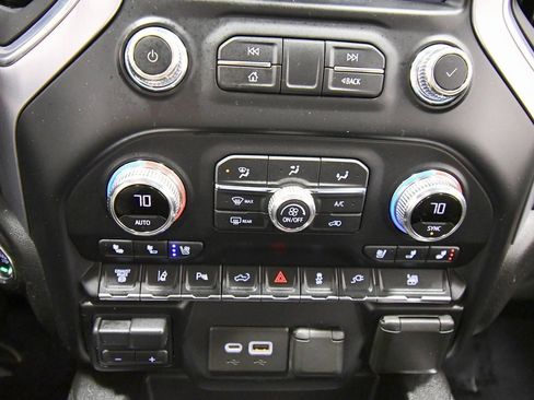 Used 2021 GMC Sierra 2500 SLT w/ SLT Convenience Package image 26