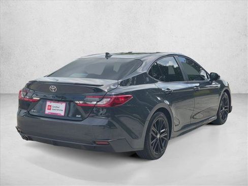Used 2026 Toyota Camry SE FWD image 5