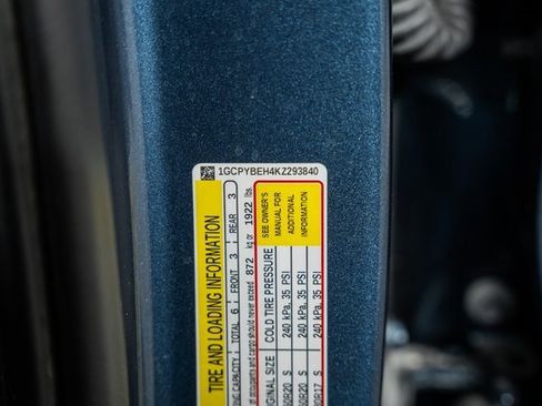 Used 2019 Chevrolet Silverado 1500 Custom w/ Custom Value Package image 32