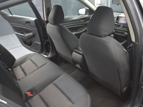 Used 2024 Nissan Altima 2.5 S image 18