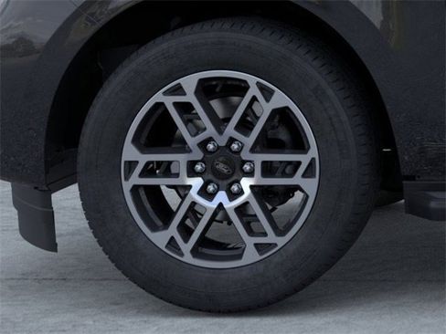 New 2025 Ford Expedition Active image 19