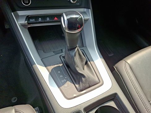 Used 2024 Audi Q3 2.0T Premium image 15