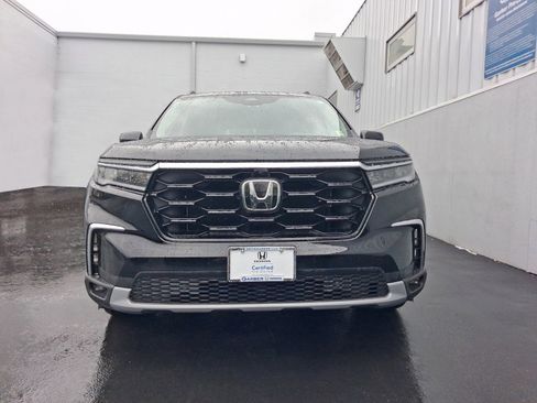 Used 2025 Honda Pilot Elite image 4