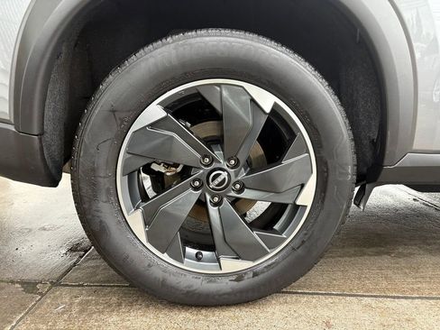 Certified 2024 Nissan Rogue SV image 13