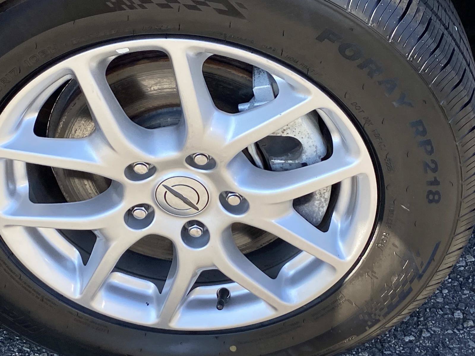 Used 2024 Chrysler Pacifica Touring-L FWD image 24