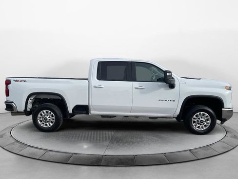 Used 2024 Chevrolet Silverado 2500 LT image 4