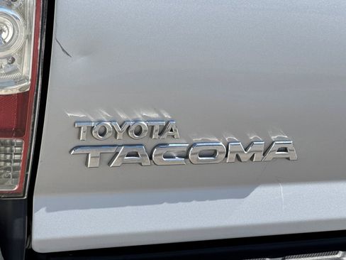 Used 2011 Toyota Tacoma 2WD Access Cab image 24