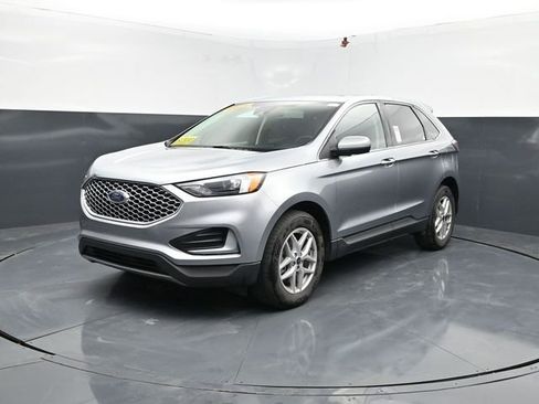 Used 2024 Ford Edge SEL AWD/4WD image 4