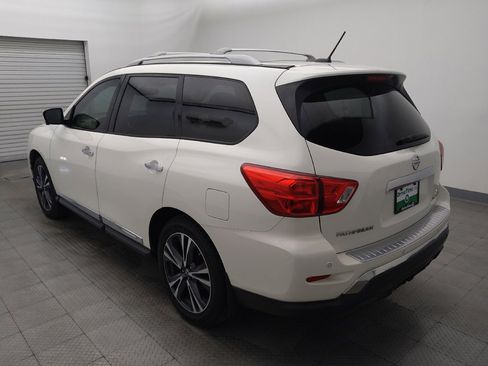 Used 2017 Nissan Pathfinder Platinum w/ Family Entertainment Package AWD/4WD image 5