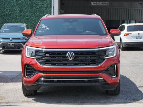 Used 2024 Volkswagen Atlas Cross Sport SEL R-Line image 4