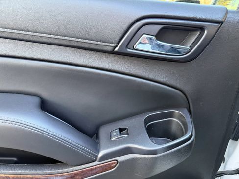 Used 2016 GMC Yukon SLT w/ HD Trailering Package image 36