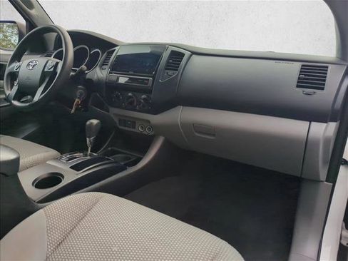 Used 2015 Toyota Tacoma 2WD Access Cab image 30