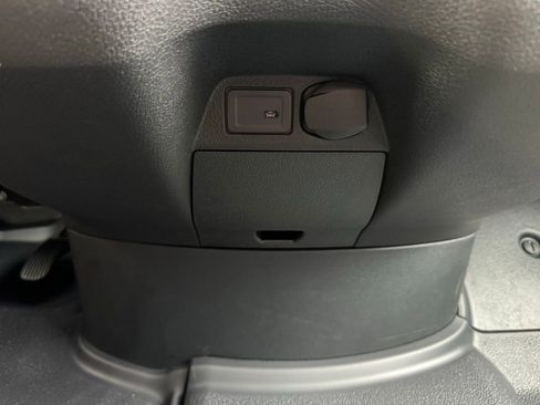 Used 2024 Mercedes-Benz Sprinter 3500 image 35