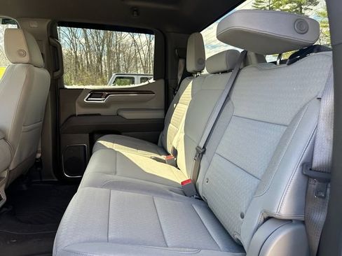Used 2025 Chevrolet Silverado 1500 LT Trail Boss w/ Protection Package AWD/4WD image 17
