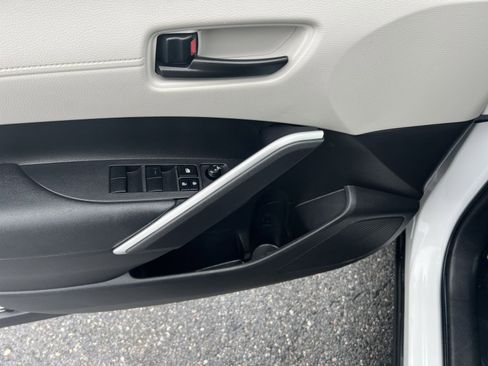 Used 2023 Toyota Corolla Cross L image 14