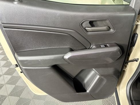 Used 2024 Chevrolet Colorado W/T image 25