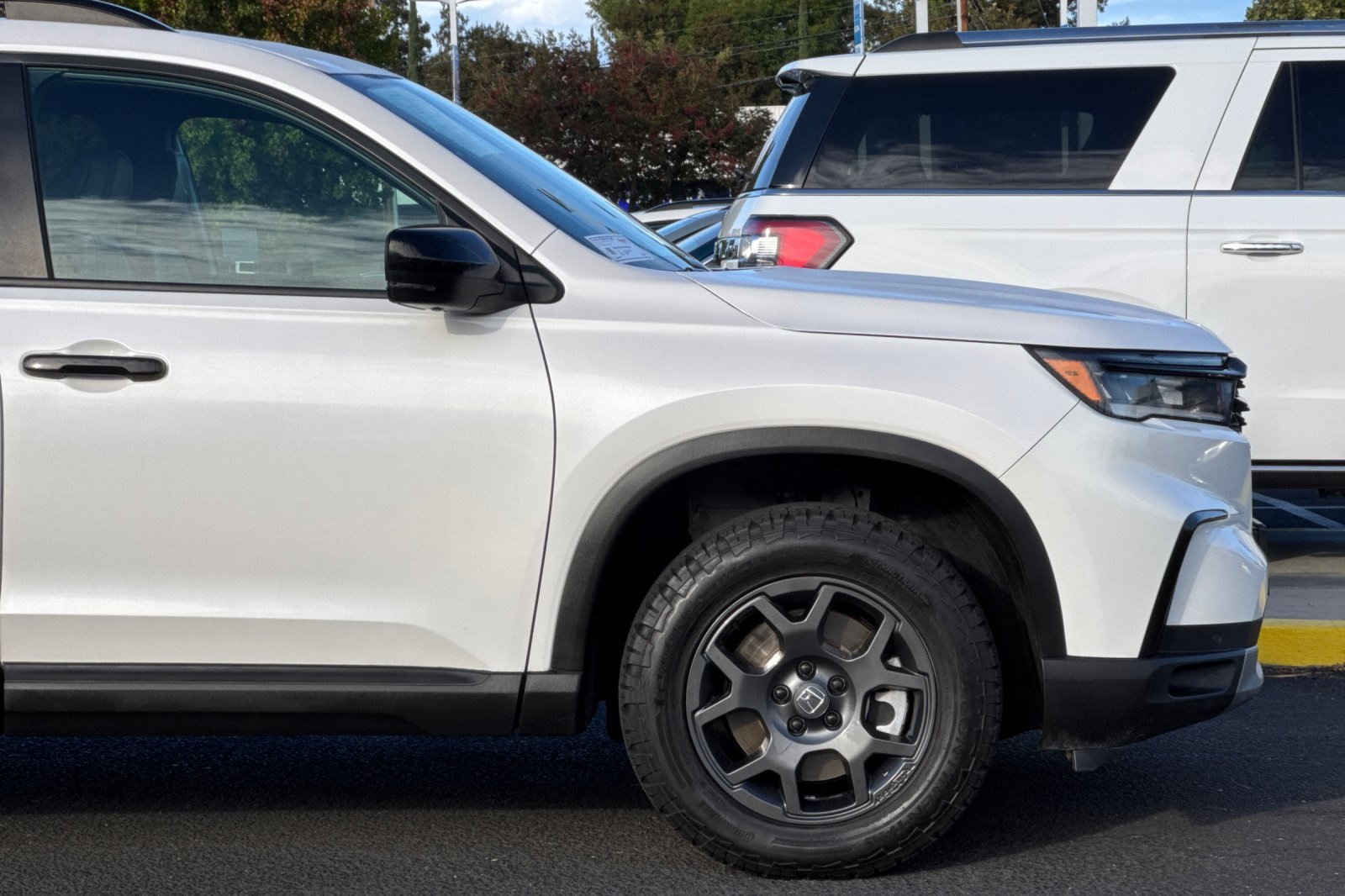 Certified 2024 Honda Pilot TrailSport image 35