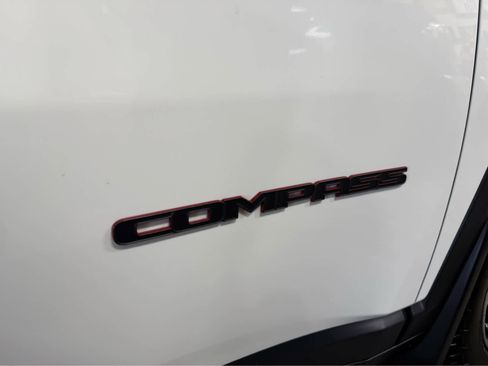 Used 2019 Jeep Compass Trailhawk w/ Leather Interior Group image 32