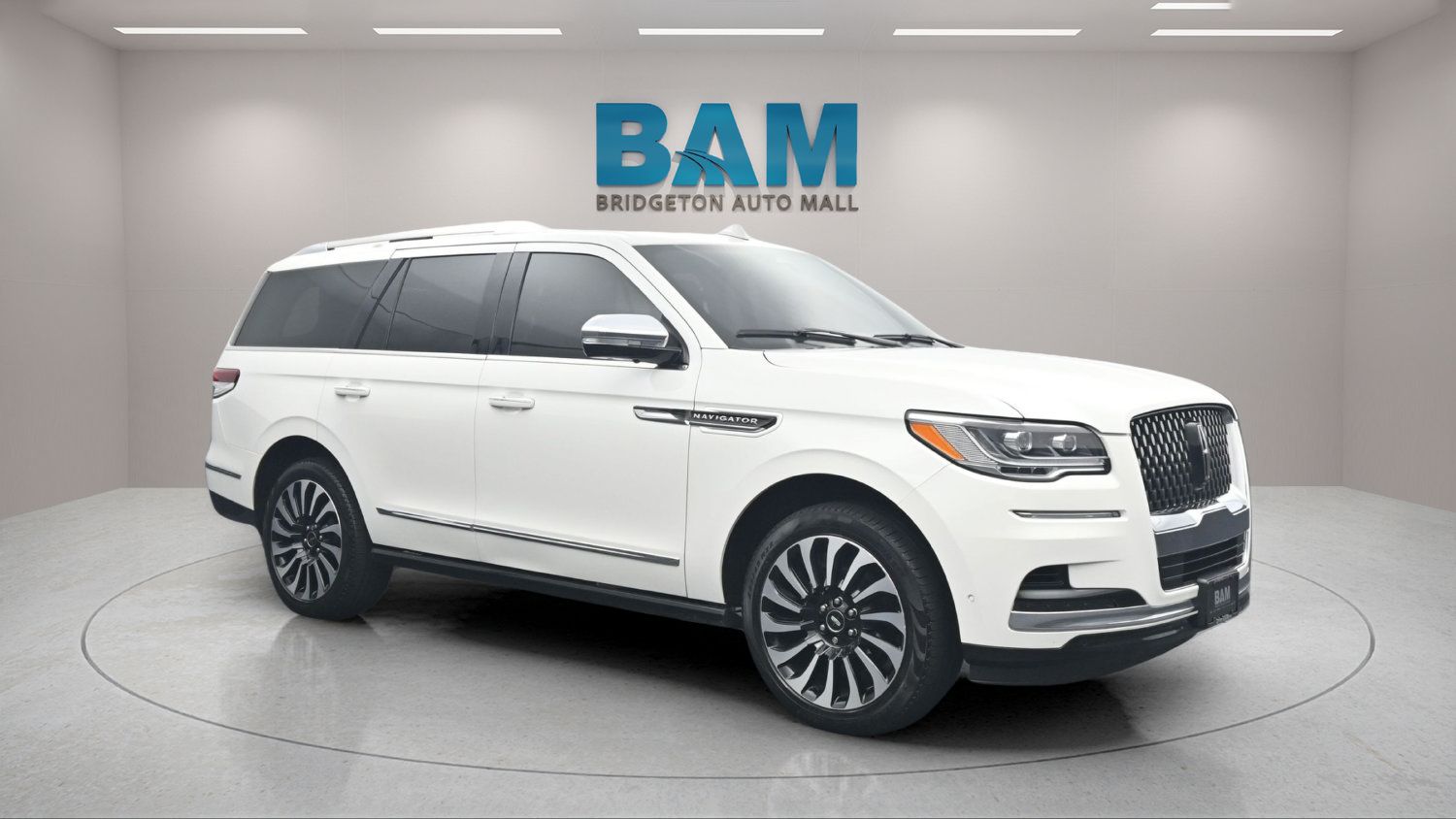 Used 2022 Lincoln Navigator Black Label AWD/4WD image 1