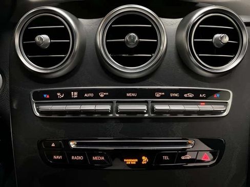 Used 2017 Mercedes-Benz GLC 300 4MATIC image 52