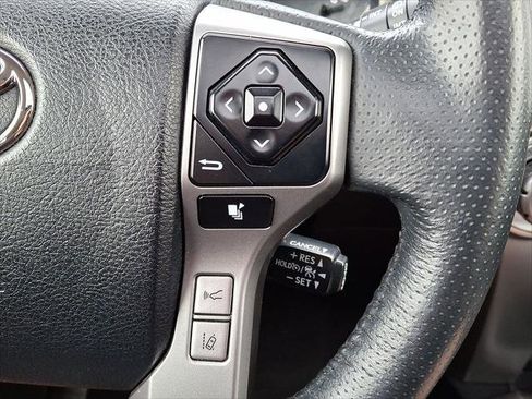 Used 2022 Toyota 4Runner SR5 Premium w/ Moonroof Package image 18